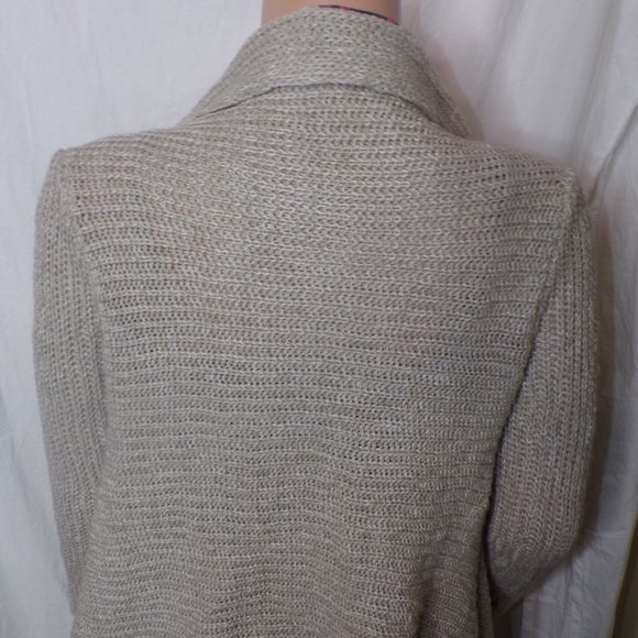 Tan Sweater Jacket Fall Ready (M) - Picture 5 of 6